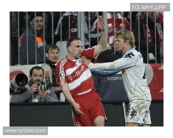 慕尼黑1860主席回应被拜仁球迷侮辱母亲事件表示不会上诉但感到愤怒